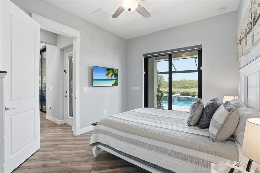 For Sale: $650,000 (3 beds, 2 baths, 2270 Square Feet)
