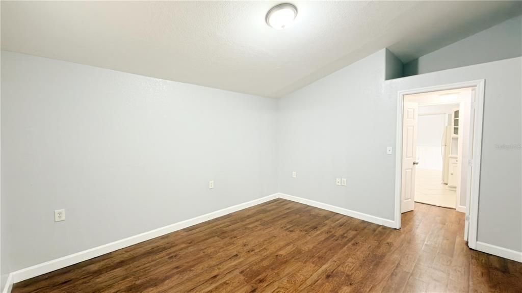 For Sale: $227,900 (3 beds, 2 baths, 1350 Square Feet)