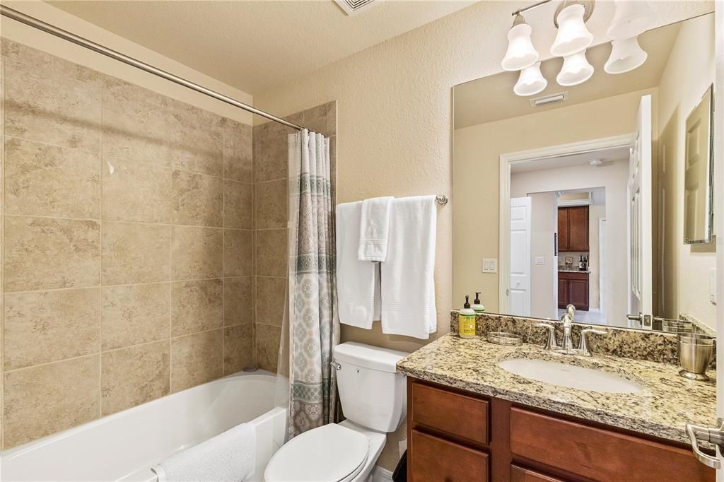 Active With Contract: $349,900 (2 beds, 2 baths, 1329 Square Feet)