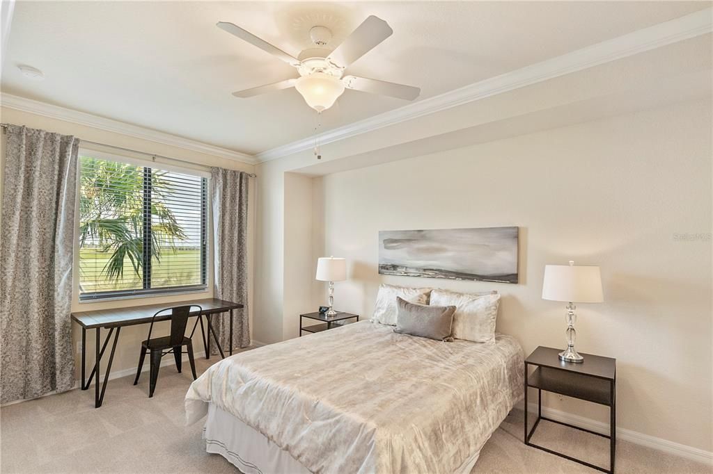 Active With Contract: $349,900 (2 beds, 2 baths, 1329 Square Feet)