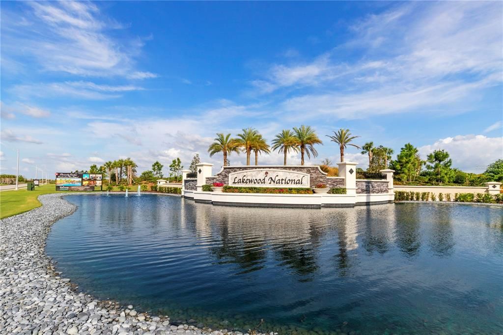 Active With Contract: $349,900 (2 beds, 2 baths, 1329 Square Feet)
