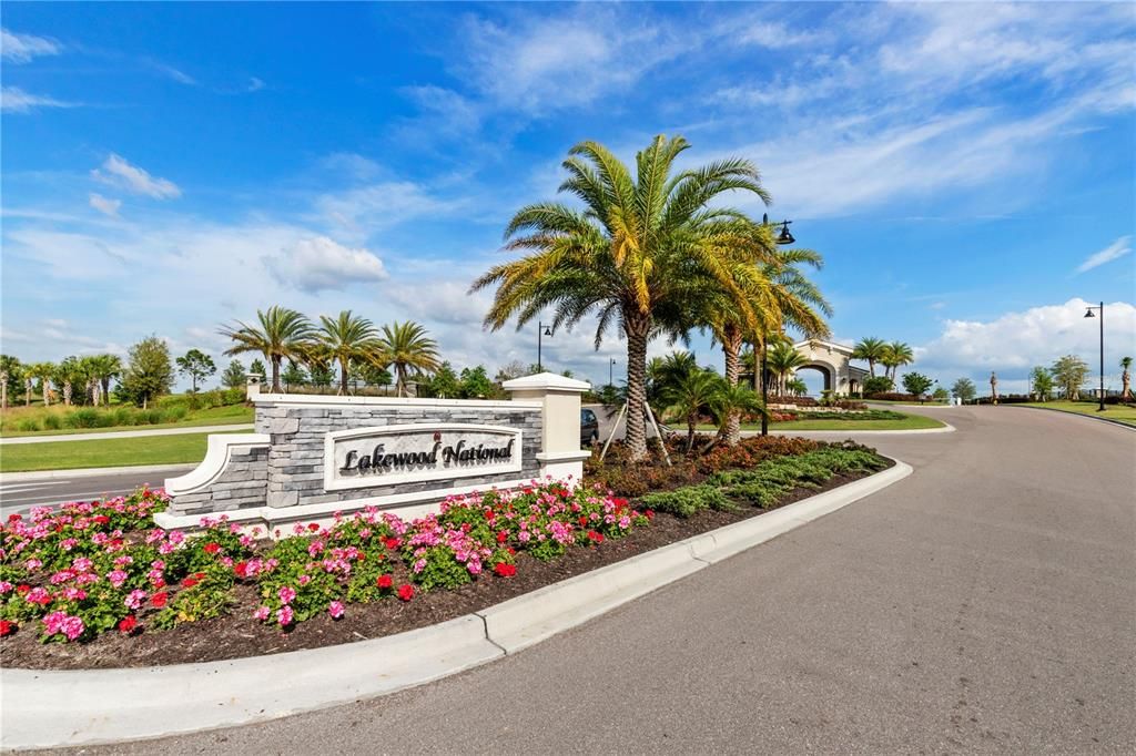 Active With Contract: $349,900 (2 beds, 2 baths, 1329 Square Feet)