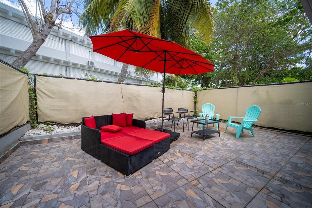 For Sale: $229,900 (3 beds, 1 baths, 940 Square Feet)