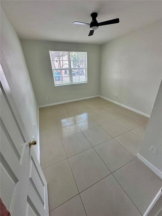 Activo con contrato: $1,795 (2 camas, 2 baños, 1160 Pies cuadrados)