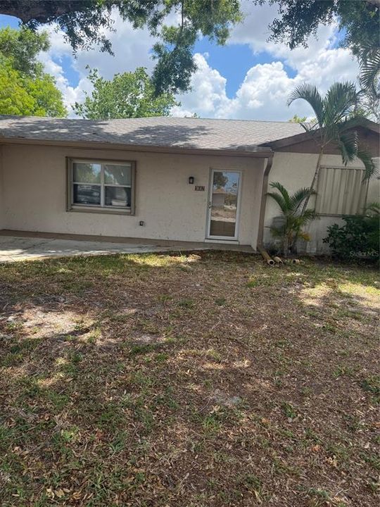 Activo con contrato: $190,000 (2 camas, 2 baños, 1193 Pies cuadrados)
