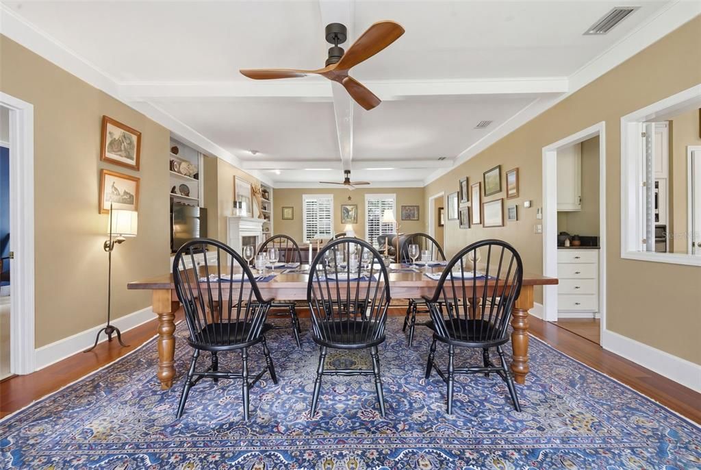 For Sale: $775,000 (3 beds, 2 baths, 3089 Square Feet)