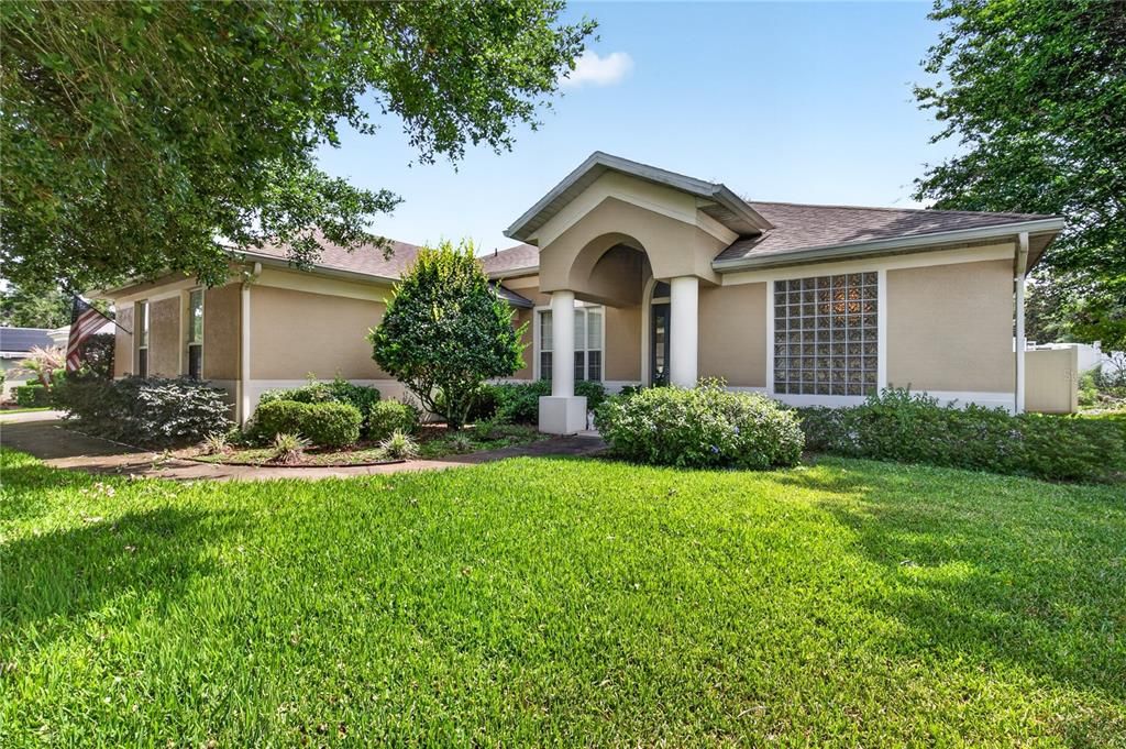 For Sale: $390,000 (3 beds, 2 baths, 1857 Square Feet)