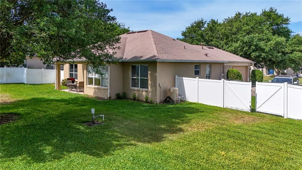 For Sale: $390,000 (3 beds, 2 baths, 1857 Square Feet)