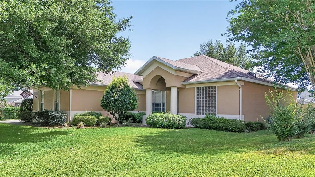 For Sale: $390,000 (3 beds, 2 baths, 1857 Square Feet)