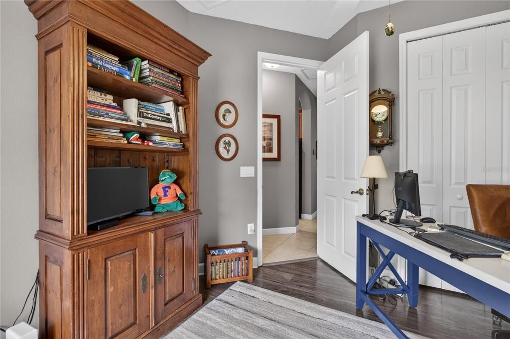 For Sale: $390,000 (3 beds, 2 baths, 1857 Square Feet)