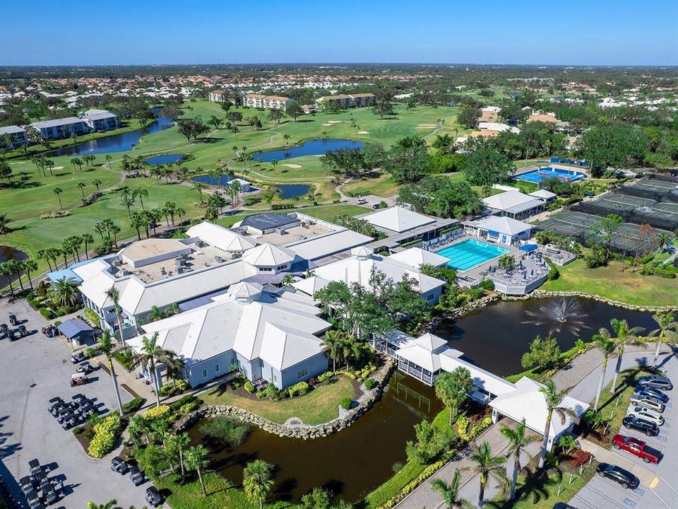Activo con contrato: $335,000 (3 camas, 2 baños, 2240 Pies cuadrados)