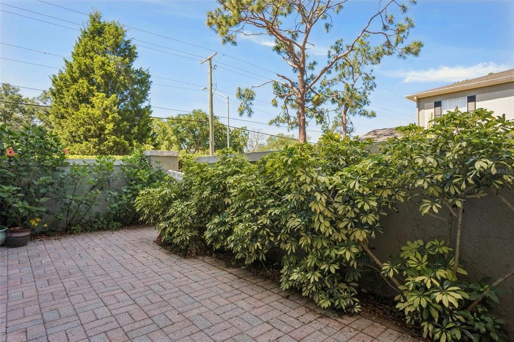 На продажу: $159,900 (2 спален, 1 ванн, 1104 Квадратных фут)