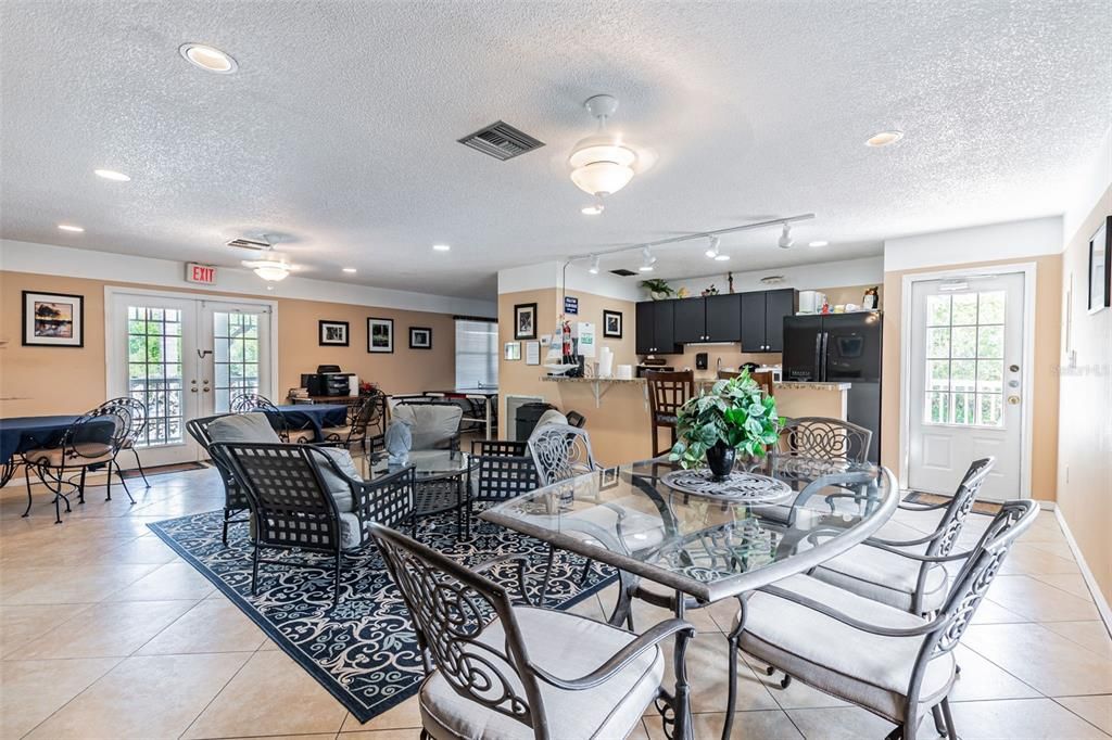 For Sale: $275,000 (2 beds, 2 baths, 1633 Square Feet)