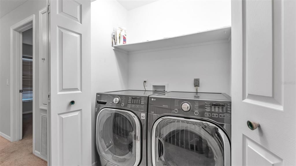 Activo con contrato: $575,000 (2 camas, 2 baños, 1588 Pies cuadrados)