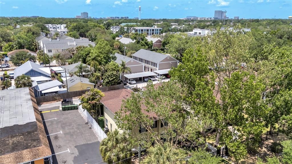 Activo con contrato: $575,000 (2 camas, 2 baños, 1588 Pies cuadrados)