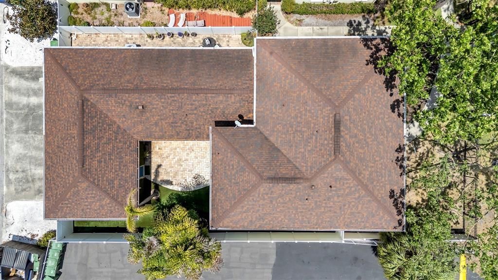Activo con contrato: $575,000 (2 camas, 2 baños, 1588 Pies cuadrados)