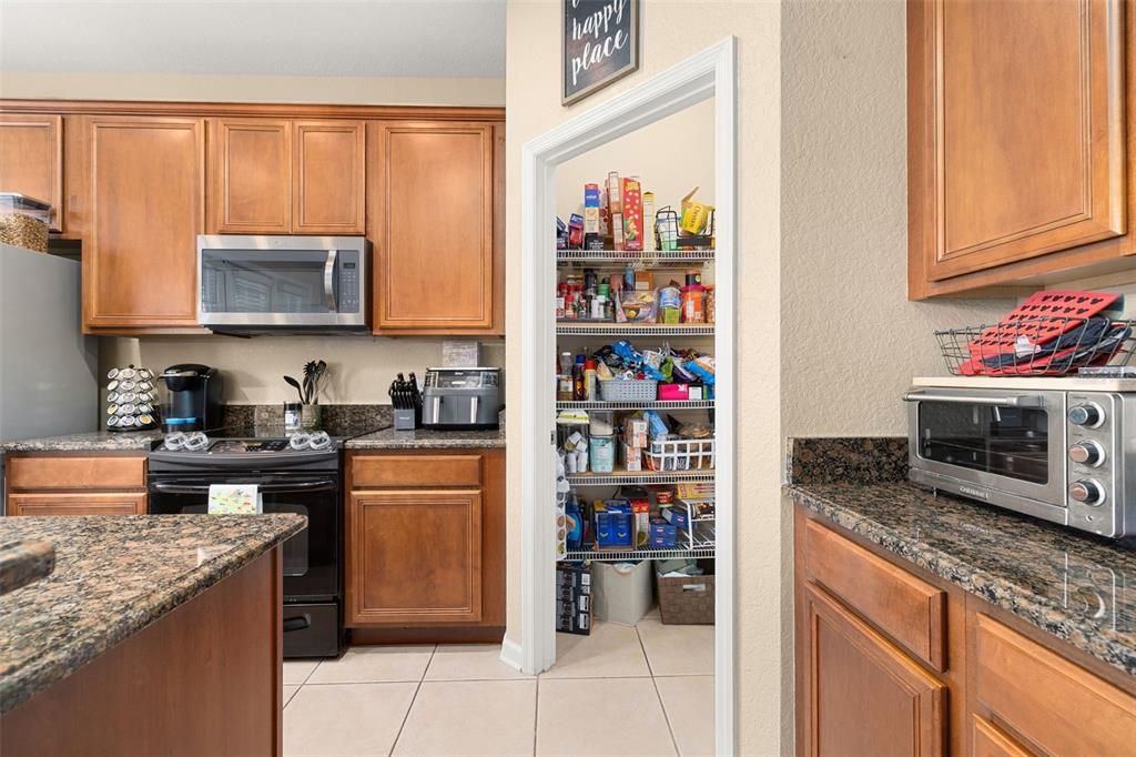 For Sale: $390,000 (3 beds, 2 baths, 1644 Square Feet)