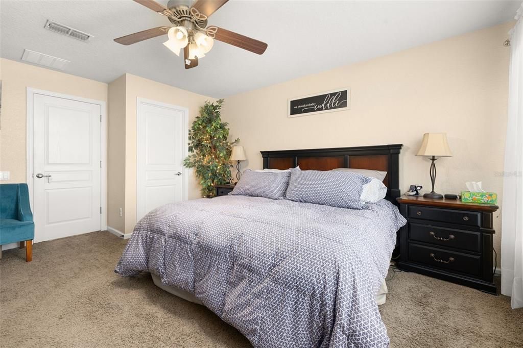 For Sale: $390,000 (3 beds, 2 baths, 1644 Square Feet)