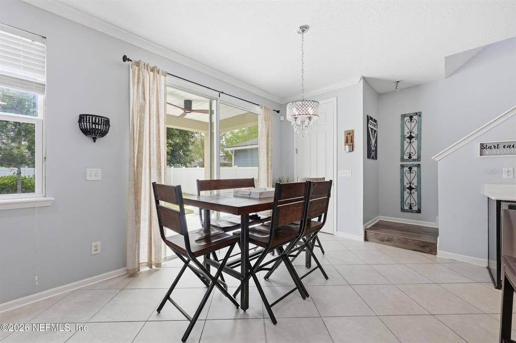 For Sale: $379,900 (3 beds, 2 baths, 1484 Square Feet)