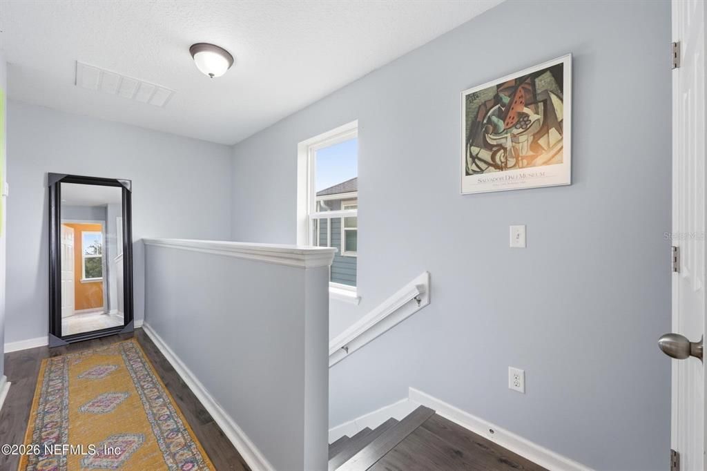 For Sale: $379,900 (3 beds, 2 baths, 1484 Square Feet)