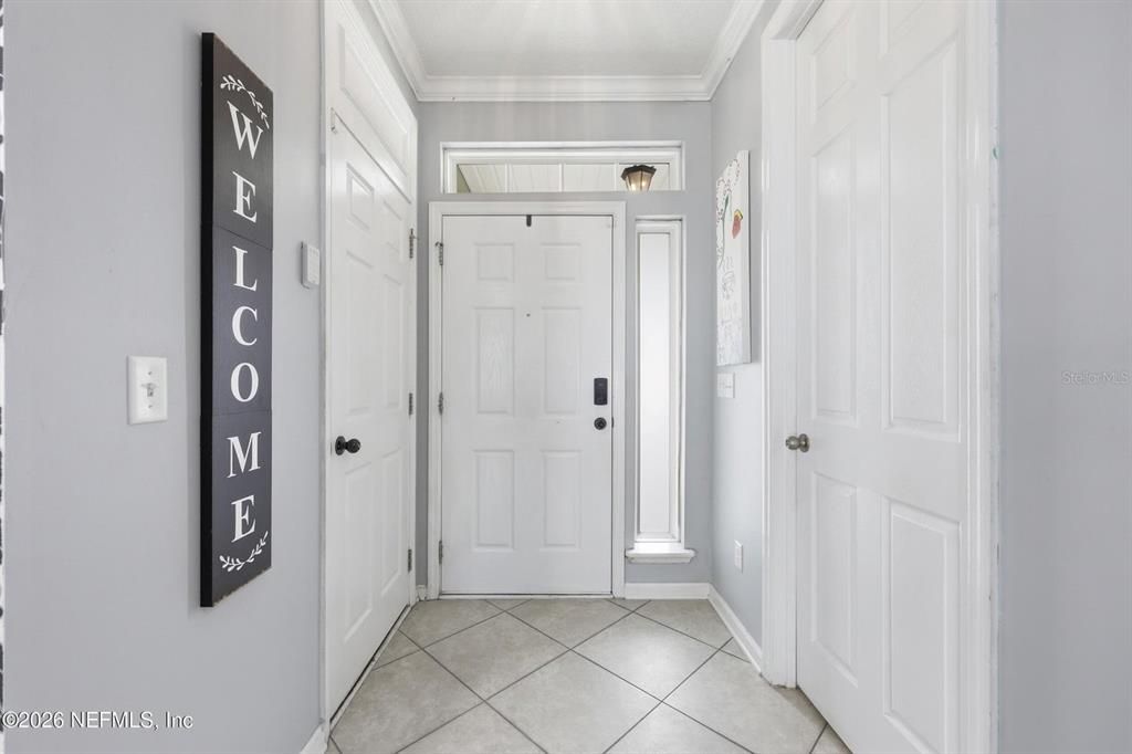 For Sale: $379,900 (3 beds, 2 baths, 1484 Square Feet)