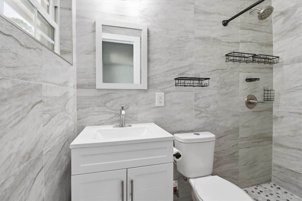 Activo con contrato: $310,000 (3 camas, 2 baños, 1468 Pies cuadrados)