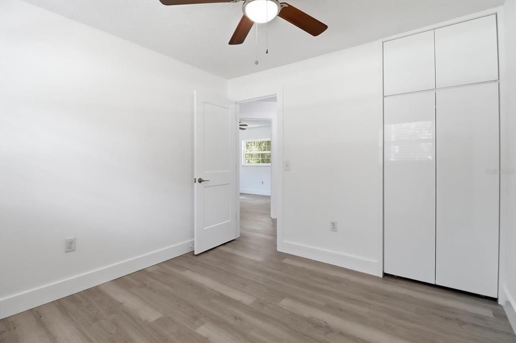 Activo con contrato: $310,000 (3 camas, 2 baños, 1468 Pies cuadrados)