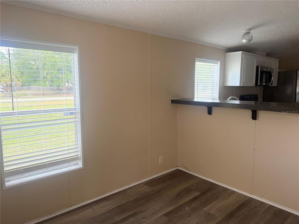 Active With Contract: $299,000 (3 beds, 2 baths, 1728 Square Feet)