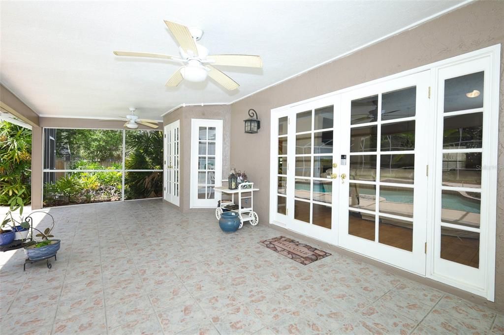 Activo con contrato: $475,000 (3 camas, 2 baños, 2001 Pies cuadrados)