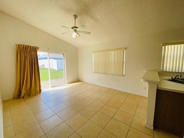 Active With Contract: $1,900 (3 beds, 2 baths, 1573 Square Feet)