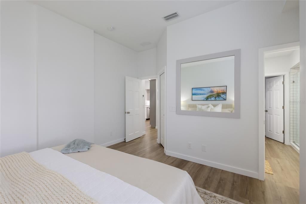 For Rent: $10,000 (5 beds, 4 baths, 4367 Square Feet)