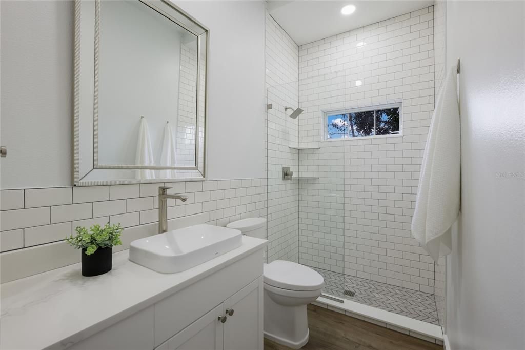 For Rent: $10,000 (5 beds, 4 baths, 4367 Square Feet)