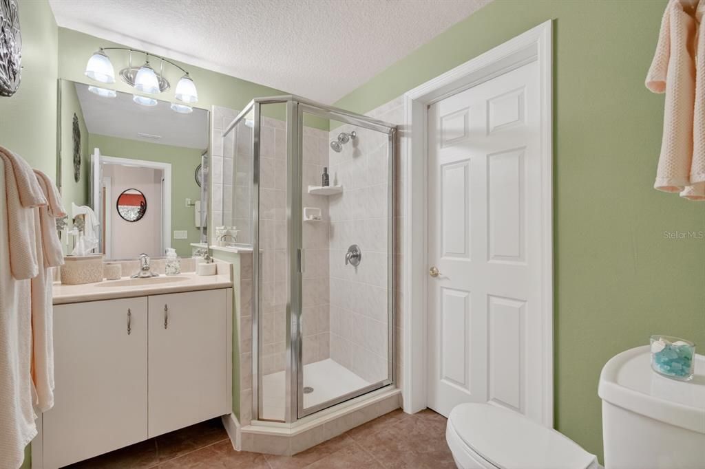 For Sale: $549,999 (2 beds, 2 baths, 2201 Square Feet)