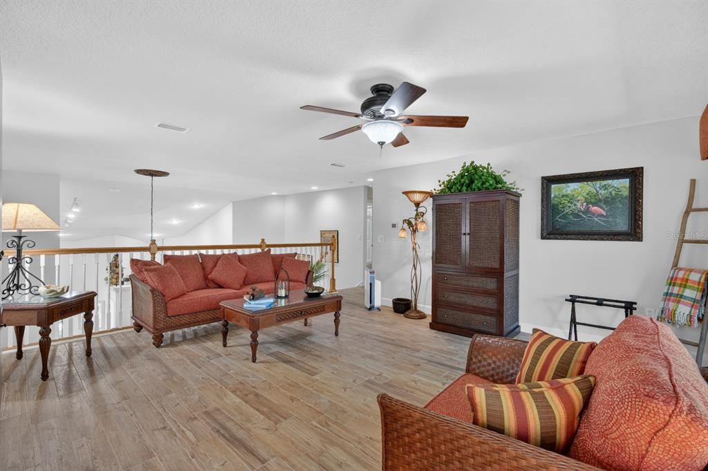 For Sale: $549,999 (2 beds, 2 baths, 2201 Square Feet)