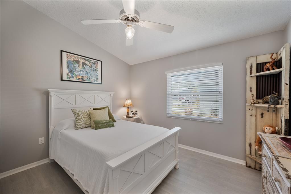 Activo con contrato: $249,000 (2 camas, 2 baños, 1028 Pies cuadrados)