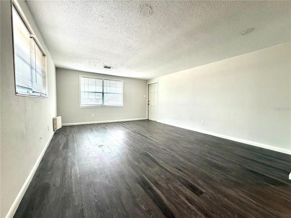 В аренду: $1,550 (2 спален, 1 ванн, 850 Квадратных фут)