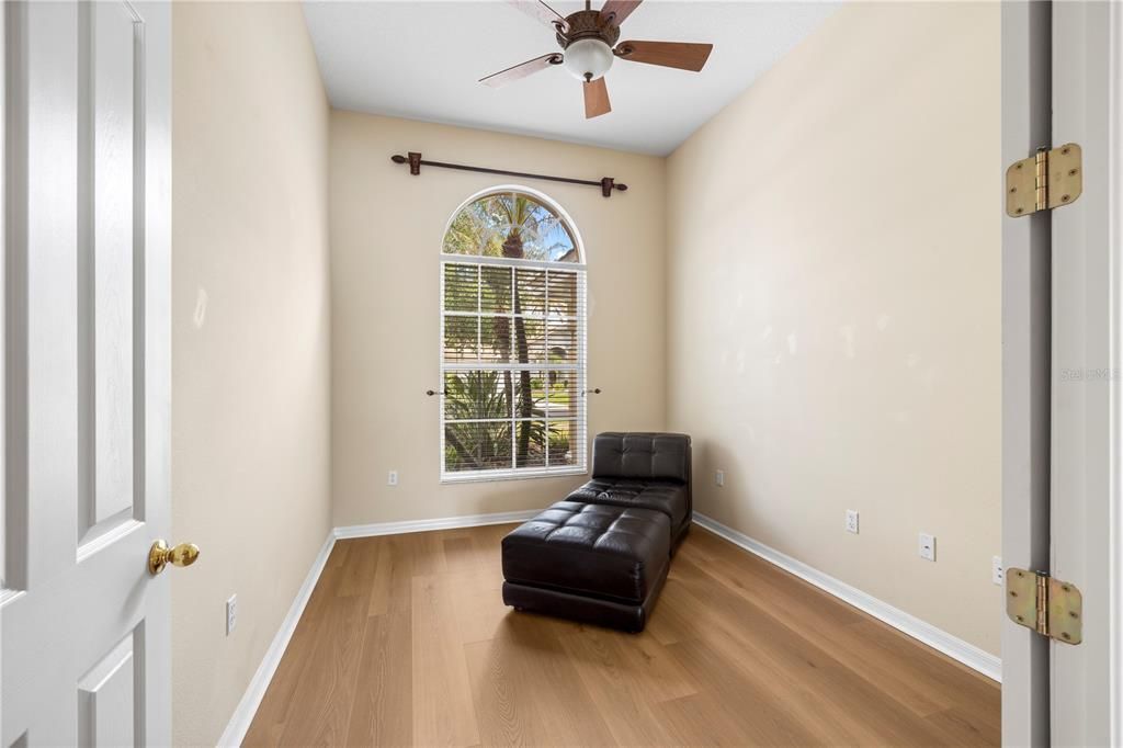 Active With Contract: $925,000 (5 beds, 3 baths, 3073 Square Feet)