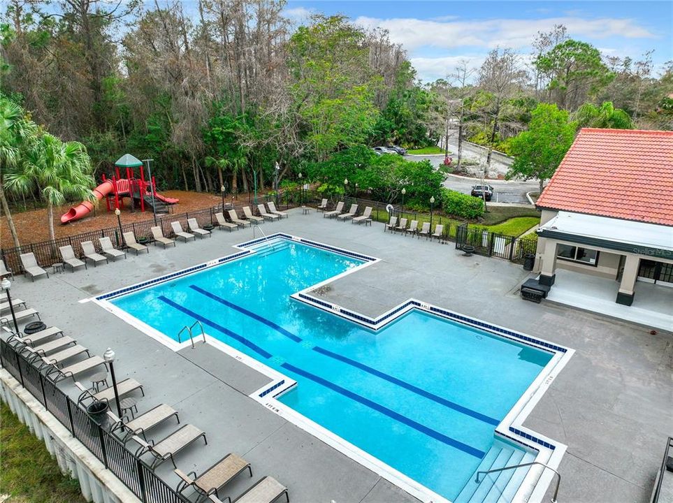 Active With Contract: $1,250 (1 beds, 1 baths, 711 Square Feet)