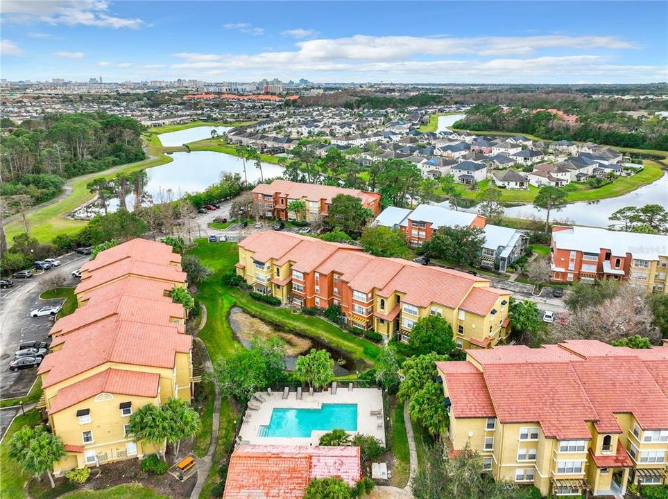 Active With Contract: $1,250 (1 beds, 1 baths, 711 Square Feet)