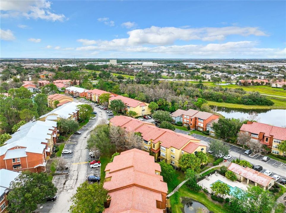 Active With Contract: $1,250 (1 beds, 1 baths, 711 Square Feet)