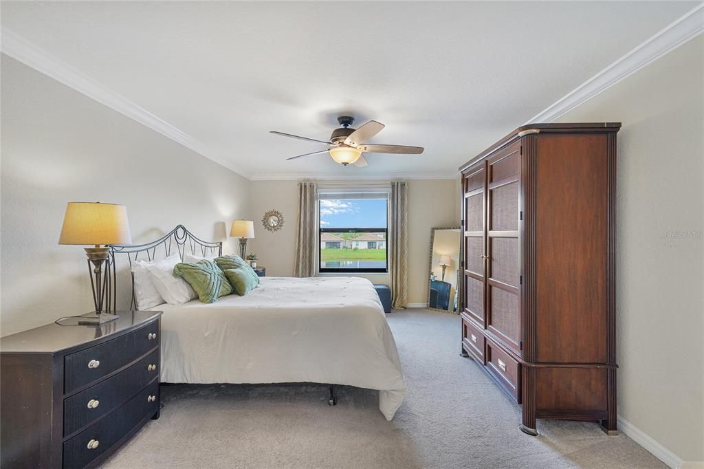 Activo con contrato: $659,900 (5 camas, 3 baños, 3257 Pies cuadrados)