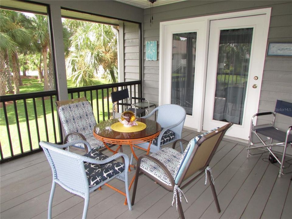 Active With Contract: $2,000 (2 beds, 2 baths, 1201 Square Feet)
