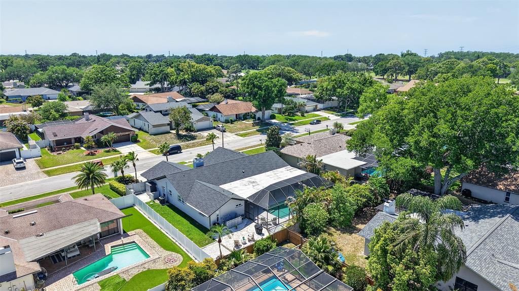 Activo con contrato: $875,000 (4 camas, 2 baños, 2744 Pies cuadrados)