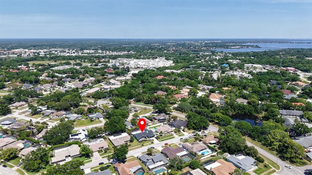 Activo con contrato: $875,000 (4 camas, 2 baños, 2744 Pies cuadrados)