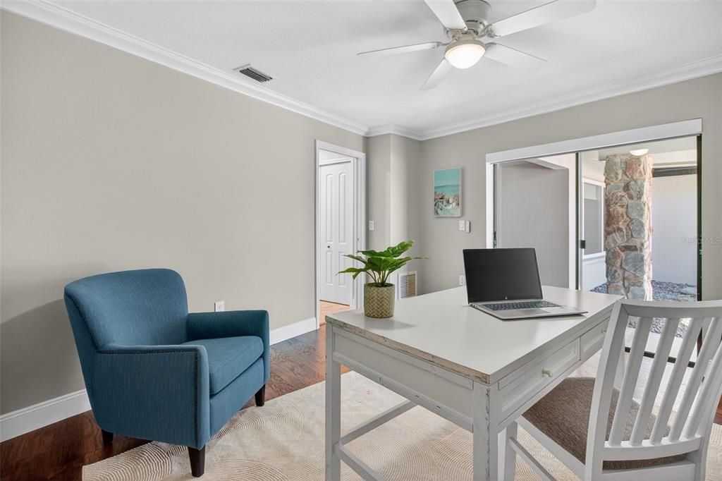 Activo con contrato: $875,000 (4 camas, 2 baños, 2744 Pies cuadrados)