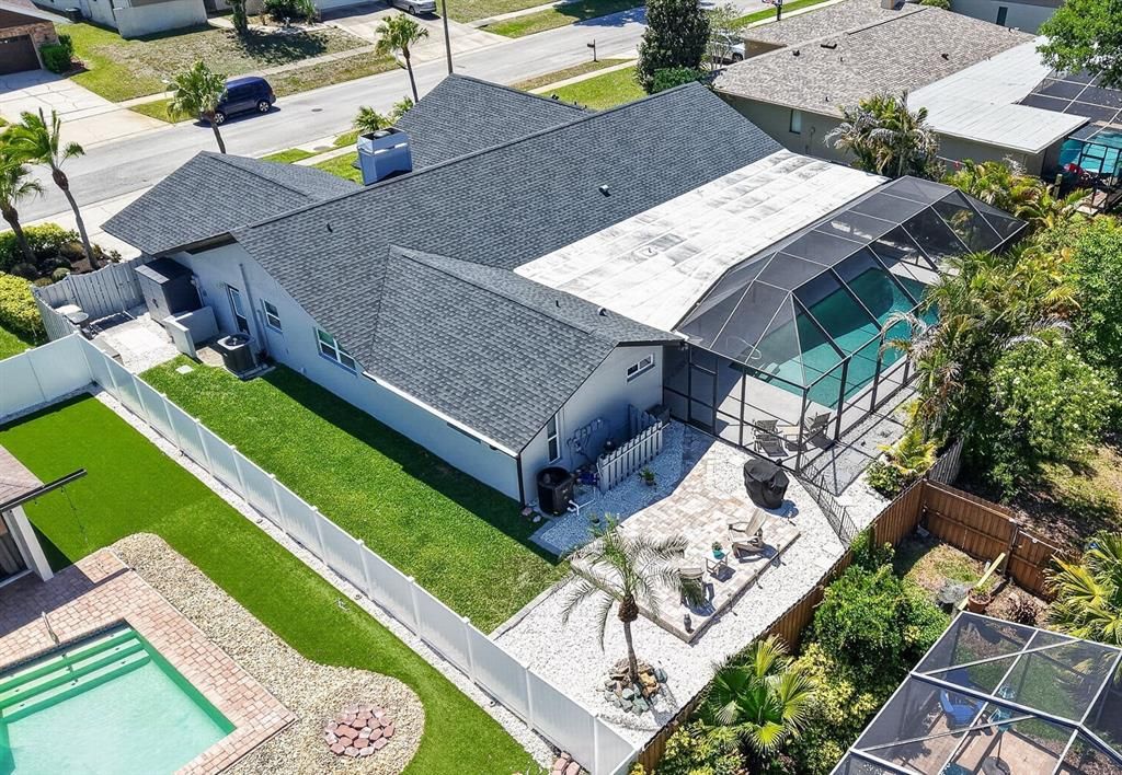 Activo con contrato: $875,000 (4 camas, 2 baños, 2744 Pies cuadrados)