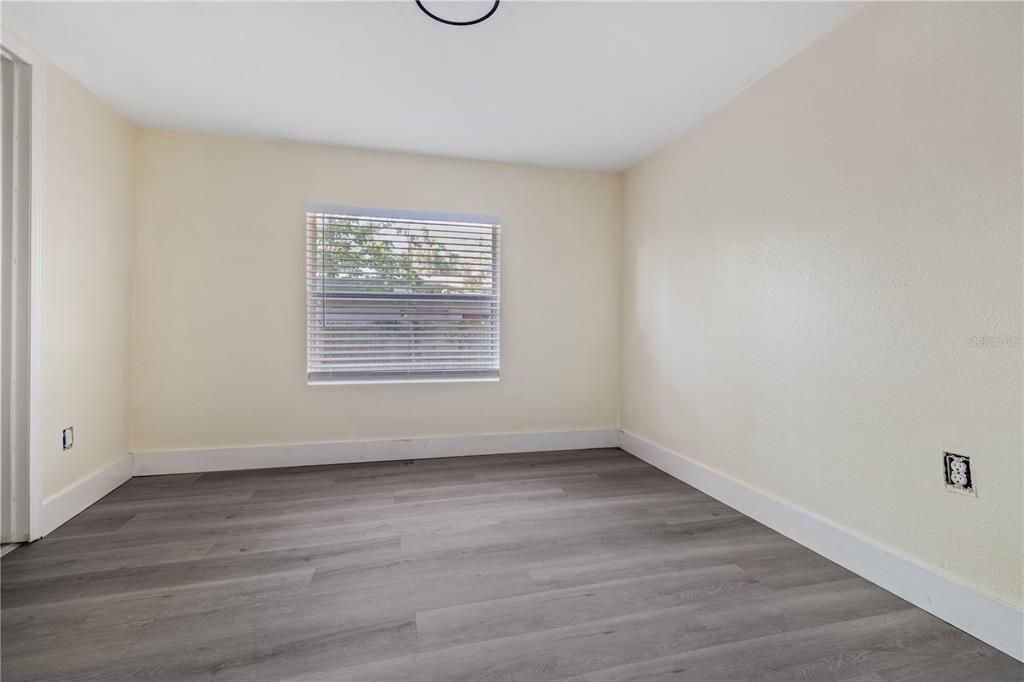 Active With Contract: $1,699 (3 beds, 2 baths, 1520 Square Feet)