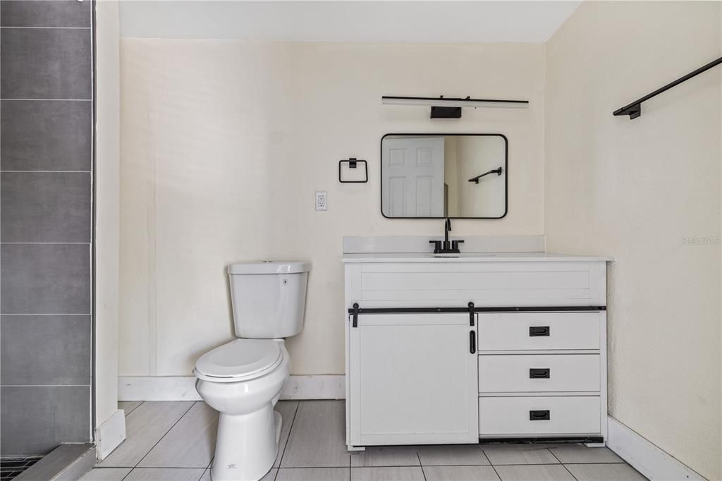 Active With Contract: $1,699 (3 beds, 2 baths, 1520 Square Feet)
