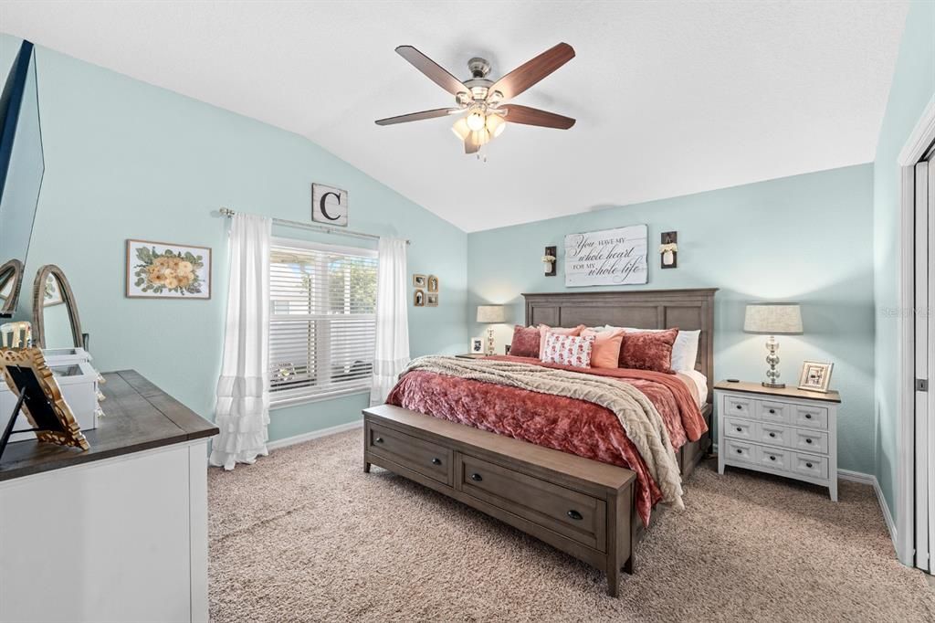 For Sale: $439,900 (3 beds, 2 baths, 1691 Square Feet)