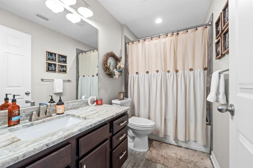 For Sale: $439,900 (3 beds, 2 baths, 1691 Square Feet)